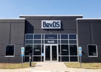 Bettaway Beverage Distributors Earns Carrier of the Year Recognition from Schneider Transportation
