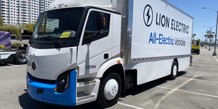 Lion Electric delivered 105 electric vehicles in Q2