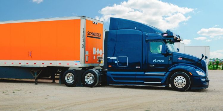 Schneider Pilots Autonomous Freight Hauling in Texas – Fleet Management