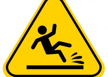 5 steps to avoid slips, trips and falls in a fleet yard