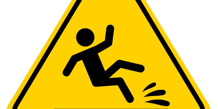 5 steps to avoid slips, trips and falls in a fleet yard