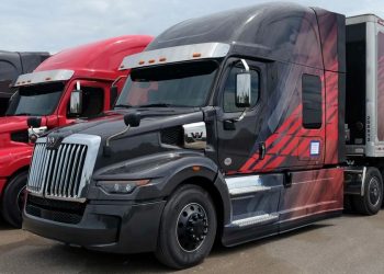 Western Star 57X in Photos – Equipment